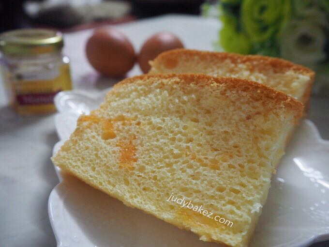 Honey Cheese Sponge Cake